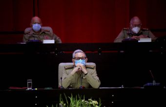 Κούβα: Ο Ραούλ Κάστρο παραδίδει την ηγεσία του Κόμματος στη «νέα γενιά»