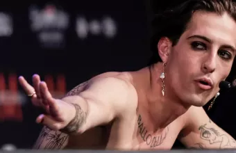 Ολόγυμνος ο Damiano: Προκαλεί ξανά ο Ιταλός νικητής της Eurovision (pics)
