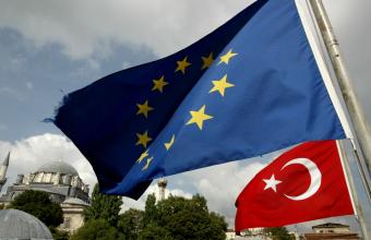 Γερμανός βουλευτής ΕΛΚ: Να τερματιστούν οι ενταξιακές διαπραγματεύσεις με την Τουρκία 