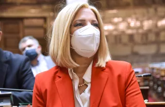 Γεννηματά: Παράδειγμα για όλους και ιδίως για τη νέα γενιά ο Γιάννης Αντετοκούνμπο