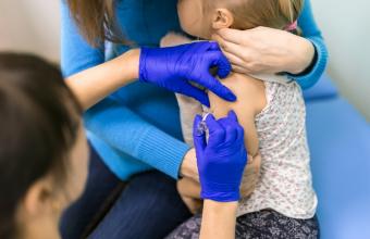 Πιθανότατα τέλη Φεβρουαρίου το εμβόλιο της Pfizer στα παιδιά κάτω των 5 ετών στις ΗΠΑ