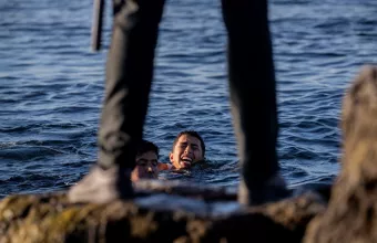 Διάσωση 122 μεταναστών από λέμβο στο Μαρόκο