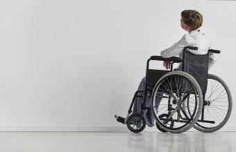 Χατζηδάκης: 10 πρωτοβουλίες του υπουργείου Εργασίας για τα άτομα με αναπηρία