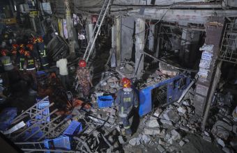 Μπαγκλαντές: Τουλάχιστον 7 νεκροί και 50 τραυματίες από έκρηξη σε κτίριο
