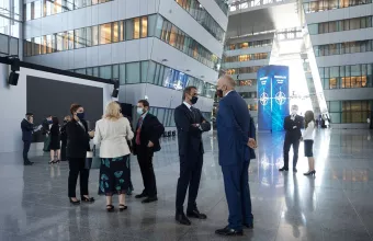 Τετ α τετ Μητσοτάκη - Ράμα στο ΝΑΤΟ: Τι συζήτησαν για τις θαλάσσιες ζώνες και τη Χάγη