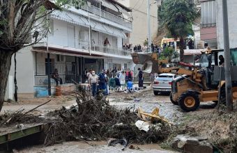 Κακοκαιρία-Θεσσαλονίκη: Νεκρός εντοπίστηκε άνδρας μέσα σε όγκο νερών (PICS+VID)