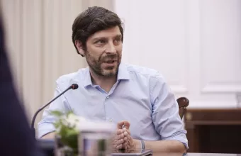 Θετικός στον κορωνοϊό ο υφυπουργός Πολιτισμού Νικόλας Γιατρομανωλάκης