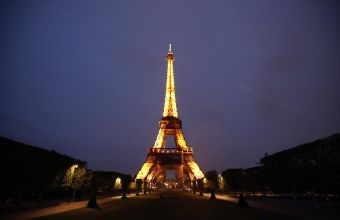 Γαλλία-Κορωνοϊός: Νέο ρεκόρ με 232.200 κρούσματα-Ακυρώθηκε η επίδειξη πυροτεχνημάτων στο Παρίσι