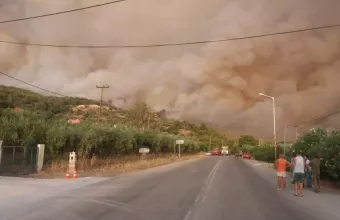Εύβοια - Αντιδήμαρχος Μαντουδίου - ΣΚΑΪ 100,3: Τουλάχιστον 150 σπίτια έχουν καεί μέχρι στιγμής