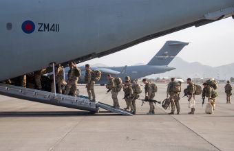 Τέλος σε μια αποστολή 20 ετών: Έφυγαν οι Βρετανοί στρατιώτες από την Καμπούλ