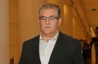 Κουτσούμπας για καλλιτέχνες: Χρειάζεται αποφασιστικότητα και επαγρύπνηση