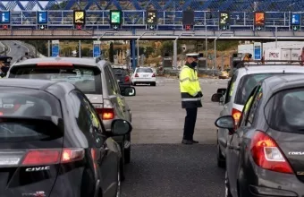 Φωτιά- Λαυρεωτική: Πού έχει διακοπεί η κυκλοφορία- Πώς κινούνται οι οδηγοί
