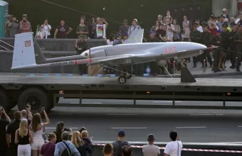 Τουρκία: Λέει όχι στις «αντιρωσικές κυρώσεις», στέλνει τζάμπα Bayraktar στην Ουκρανία!