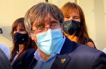 Ο Κάρλες Πουτζντεμόν αποφυλακίσθηκε και αν το επιθυμεί, μπορεί να φύγει από την Ιταλία