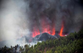 Έκρηξη ηφαιστείου στην ισπανική Λα Πάλμα: Εκκενώνονται κοινότητες - Στο νησί ο Σάντσεθ