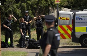 Βρετανία: "Τρομοκρατική ενέργεια" θεωρεί η αστυνομία τη δολοφονία του βουλευτή Ντέιβιντ Έιμες 