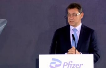 Μπουρλά: Η Ελλάδα επιτάχυνε τις μεταρρυθμίσεις – Ομογενείς επέστρεψαν για να δουλέψουν στη Pfizer