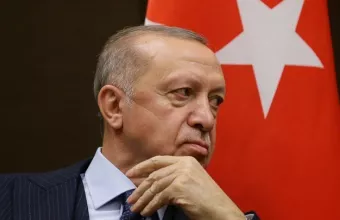 Ερντογάν σε Πούτιν: H Τουρκία δεν θα αναγνωρίσει κανένα μέτρο που πλήττει την ακεραιότητα της Ουκρανίας