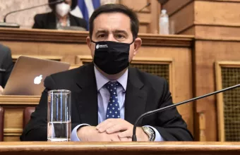 Μηταράκης: Βελτιώσεις στο πλαίσιο εποχικής εργασίας για πολίτες τρίτων χωρών