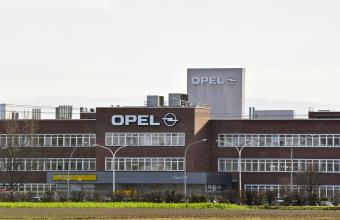 Προσωρινό λουκέτο στο εργοστάσιο της Opel στη Γερμανία λόγω έλλειψης ημιαγωγών