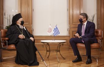 Συνάντηση Μητσοτάκη με Βαρθολομαίο: Στήριξη Ελλάδας στα δίκαια αιτήματα του Οικουμενικού Θρόνου