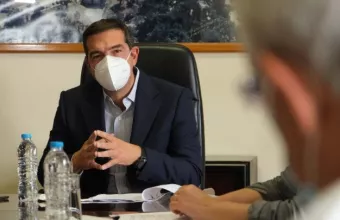 Τσίπρας για Μητσοτάκη: Σε οποιαδήποτε άλλη χώρα της ΕΕ ο Πρωθυπουργός θα είχε παραιτηθεί