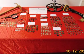 Κοζάνη: Δυο άντρες συνελήφθησαν για αρχαιοκαπηλεία -Κατείχαν 292 αρχαία αντικείμενα