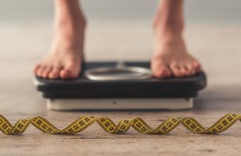 Γιατί οι υπέρβαροι κινδυνεύουν περισσότερο από τον κορωνοϊό; Αμερικανική μελέτη απαντά 