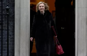 Βρετανικό ΥΠΕΞ: «Απίθανο» να σταλούν Βρετανοί στρατιώτες να πολεμήσουν στην Ουκρανία