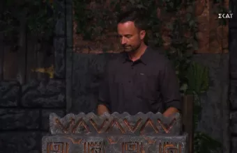 Survivor: Αποχώρηση-βόμβα από τους Διάσημους - Παρέμειναν οι τρεις υποψήφιοι, έφυγε άλλος!