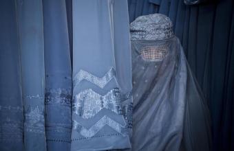 Αφγανιστάν - Ταλιμπάν: Απειλή θανάτου σε Αφγανές που εργάζονται σε ΜΚΟ, αν δεν φορούν μπούρκα