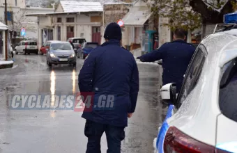 Νάξος: Με αντιολισθητικές το ορεινό δίκτυο – γήπεδο έγινε «χιονοδρομικό πάρκο» (pics–vid)