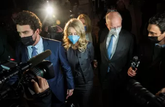 Σκάνδαλο Theranos: Ένοχη για απάτη η Ελίζαμπεθ Χολμς