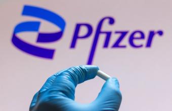 Αίτηση της Pfizer στον FDA για  χορήγηση τέταρτης δόσης εμβολίου στους άνω των 65 ετών