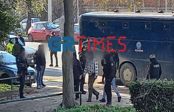 Θεσσαλονίκη: Αναβολή για τις 21 Ιανουαρίου πήρε η υπόθεση των 15 συλληφθέντων στο ΑΠΘ
