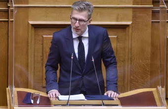 «Η πρόταση δυσπιστίας είναι μια στιγμή κρίσης του ΣΥΡΙΖΑ», λέει ο Άκης Σκέρτσος