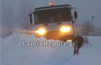 «Διομήδης»: Μισό μέτρο χιόνι στα ορεινά χωριά της Λαμίας (φωτο)