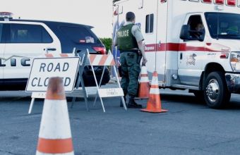Ένας νεκρός και 2 τραυματίες από πυροβολισμούς σε χώρο στάθμευσης στο Τέξας