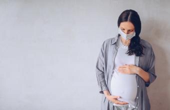 Κορωνοϊός και εγκυμοσύνη: Κίνδυνος νευροαναπτυξιακών διαταραχών σε αγόρια