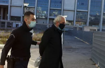 Δίκη ψευτογιατρού: Μαρτυρία-φωτιά για τις «θεραπείες» σε κορίτσι με καρκίνο στον εγκέφαλο