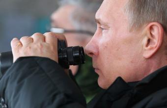 Ουκρανικό – Ο Πούτιν ειρωνεύεται τη Δύση: Τι ώρα… ξεκινάμε πόλεμο; 