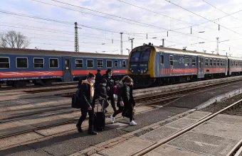 Περισσότεροι από 50.000 Ουκρανοί έχουν καταφύγει σε γειτονικές ευρωπαϊκές χώρες