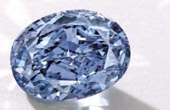 Στο «σφυρί» βγαίνει το μεγαλύτερο και πολυτιμότερο μπλε διαμάντι από τον οίκο Sotheby's