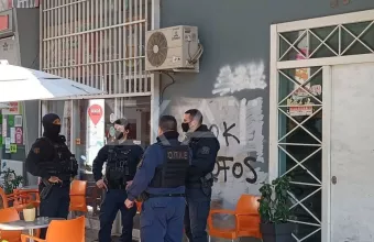 Έφοδοι σε συνδέσμους οπαδών και στην Αθήνα - Μεγάλη επιχείρηση της ΕΛΑΣ