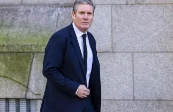Έτοιμος να παραιτηθεί αν του επιβληθεί πρόστιμο για το 'beergate' ο ηγέτης των Βρετανών Εργατικών Κιρ Στάρμερ
