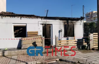 Θεσσαλονίκη: Σοκαρισμένοι οι γείτονες της μητέρας με τα παιδιά που χάθηκαν στις φλόγες-Δείτε εικόνες και βίντεο 