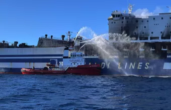 «Euroferry Olympia»: Ολονύκτια επιχείρηση της ΕΜΑΚ - Αγωνία για τους αγνοούμενους
