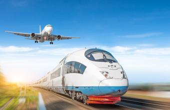 Τραίνο ή αεροπλάνο; Μύθοι και αλήθειες
