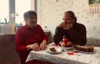 «Επιβίωσα από τον Χίτλερ, θα επιβιώσω και από τον Πούτιν», λέει επιζήσασα του Άουσβιτς που αρνείται να εγκαταλείψει το Κίεβο