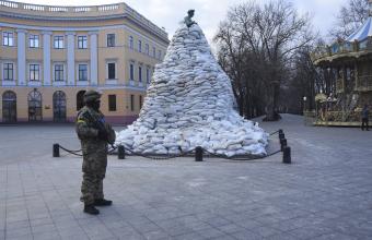 Εκρήξεις σε Οδησσό, Χερσώνα και Τερνόπιλ - Φεύγουν οι Ρώσοι από το Σούμι
